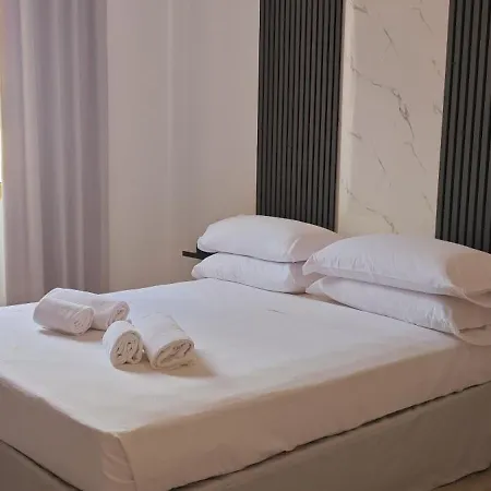 Leone Xiv بيت ضيافة فلورنس